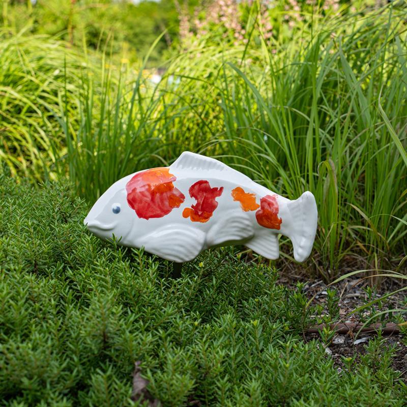MEDIUM FISH IN THE GARDEN: KOHAKU LEFT,FISH IN THE GARDEN,MEDIUM KOHAKU LEFT