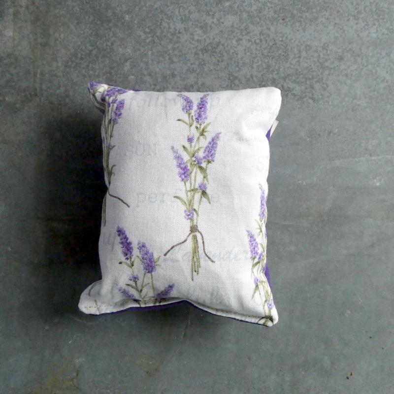 LAVENDER SACHET: GARDEN PRINT,PERRY HOME NATURALS,CPLAV19