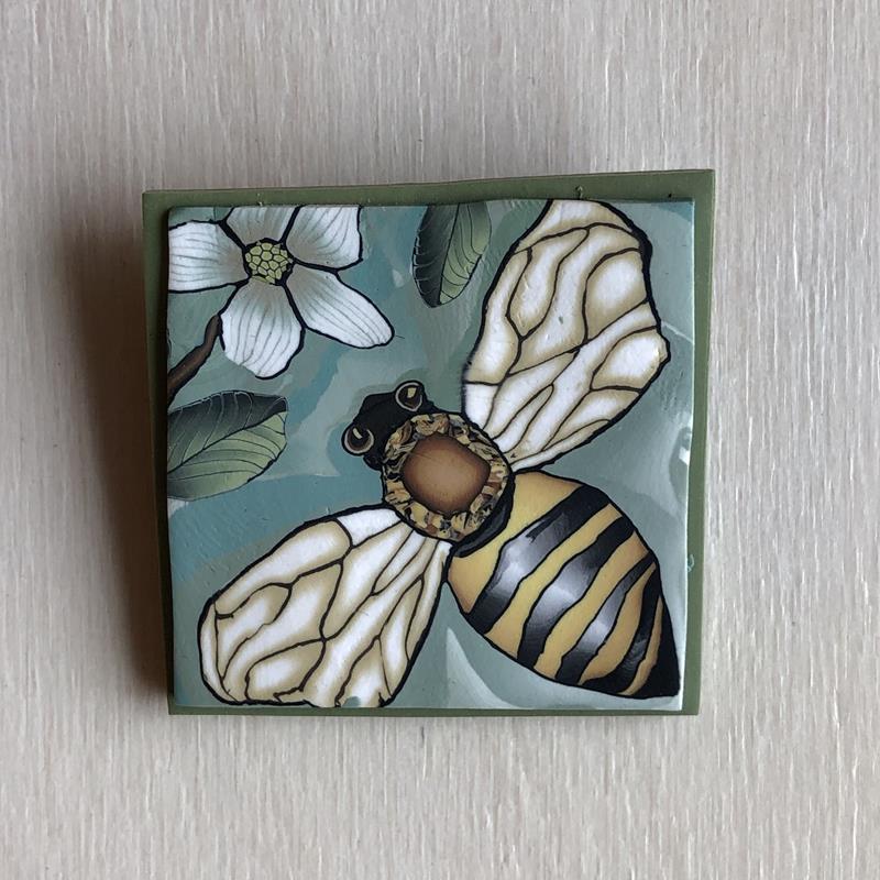 HONEY BEE ON GREEN CLAY PIN,PAPER MOON,HONEY BEE GREEN PIN