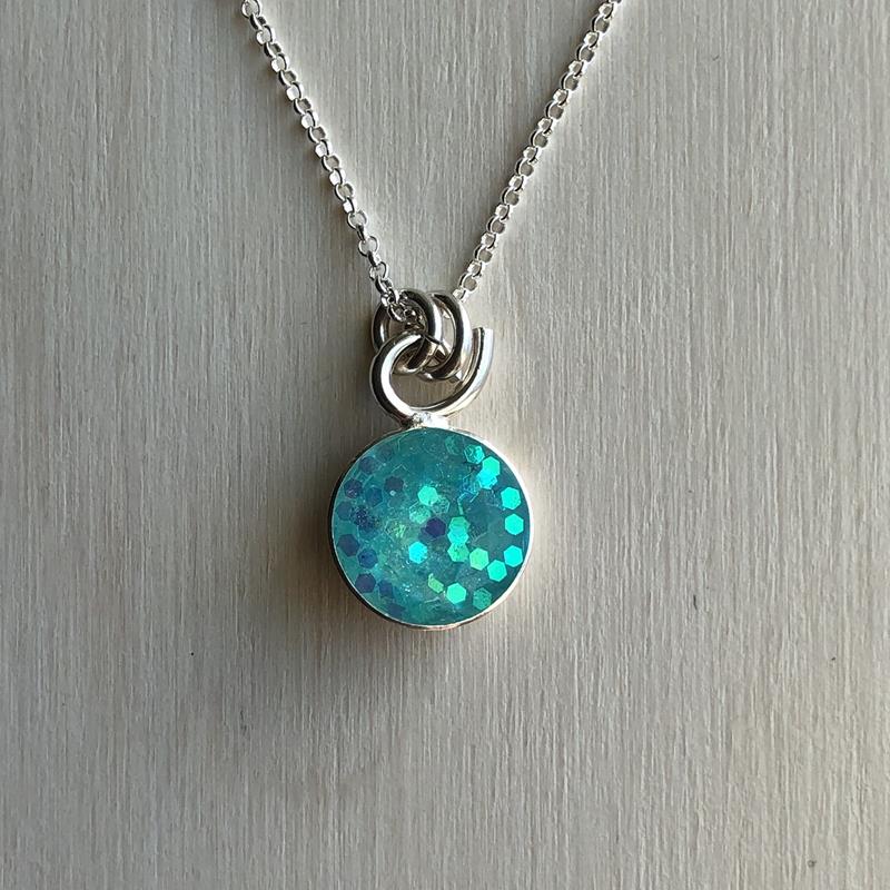 STERLING GLITTER RESIN NECKLACE: LIGHT TURQUOISE,MORGAN MCGEEHAN,LITE TURQ RES NK SF