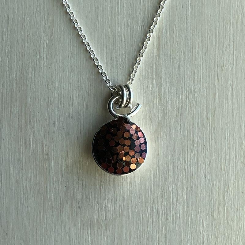 STERLING GLITTER RESIN NECKLACE: CHESTNUT,MORGAN MCGEEHAN,CHESTNUT RES NECK LF