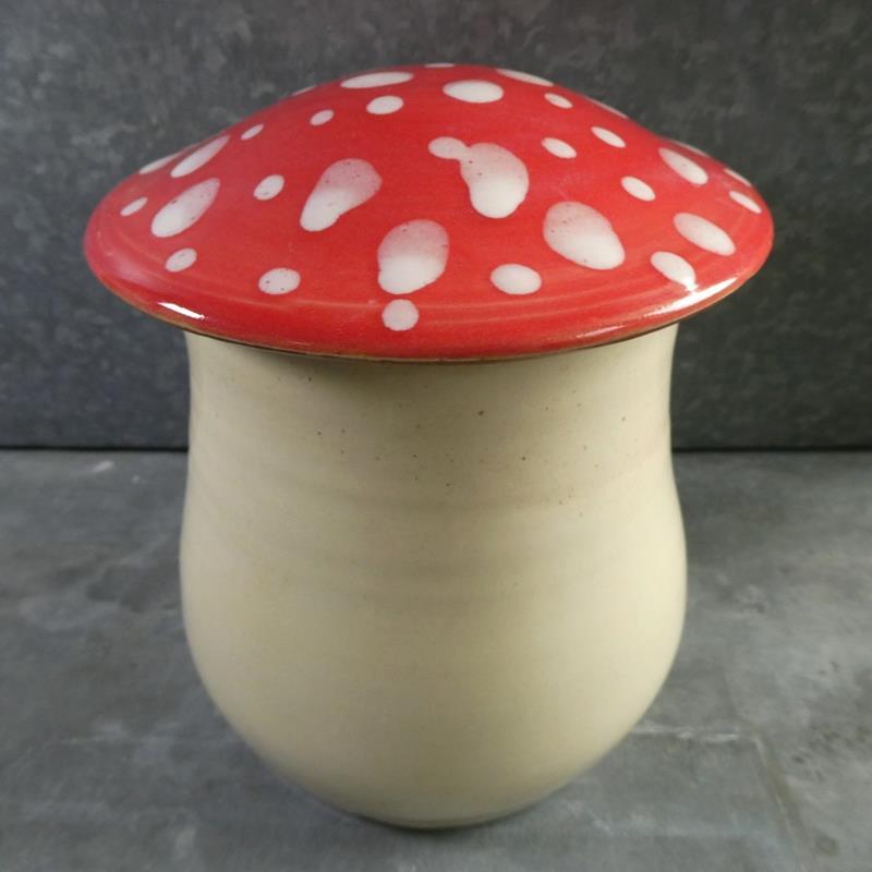 MUSHROOM JAR: LARGE,EG DESIGNS MAINE,LARGE MUSHROOM JAR