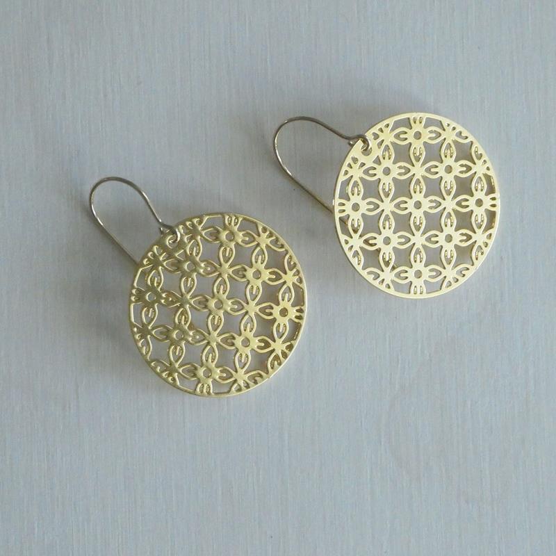 SMALL GOLD DROP EARRING: GREATNESS,AKAKPO & CO,61324-07