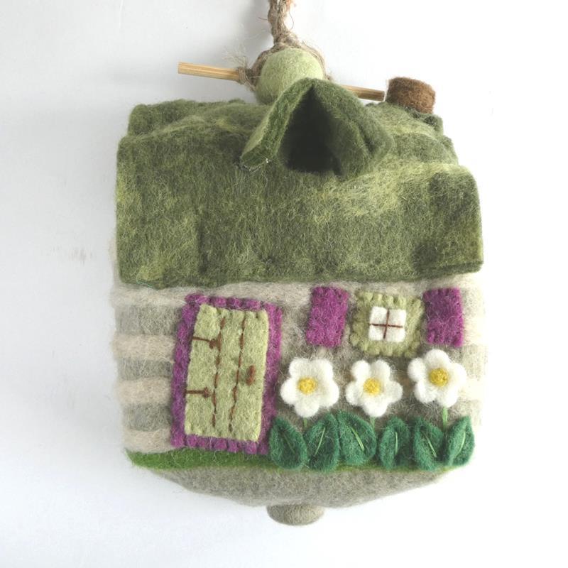 FELT BIRDHOUSE: COUNTRY CABIN,DZI HANDMADE,484-090