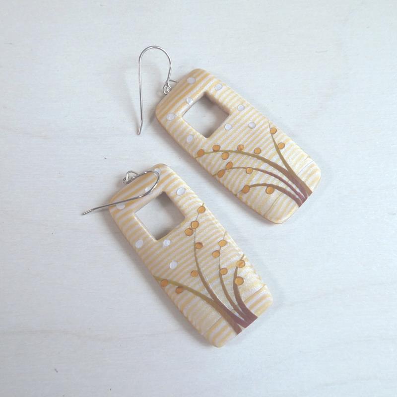 RECTANGULAR WINDOW EARRINGS: PEARL AND GOLD,BONNIE BISHOFF,RECT WIND PEARL GOLD