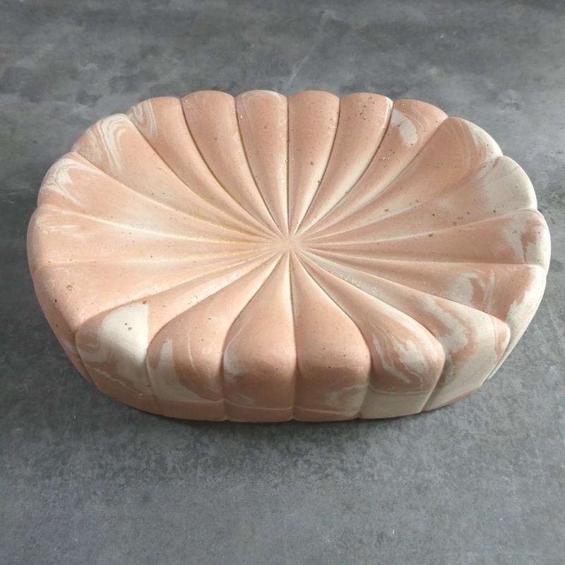 CONCRETE SCALLOP SOAP DISH: CORAL PINK AND WHITE,BOUJEEBEE,SCALL SOAP GILDED