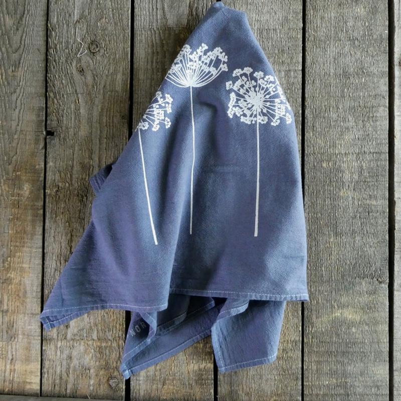 PURPLE SCREENPRINTED TOWEL: QUEEN ANNE'S LACE,FOUR AND NORTH,PRINT BOTH ENDS